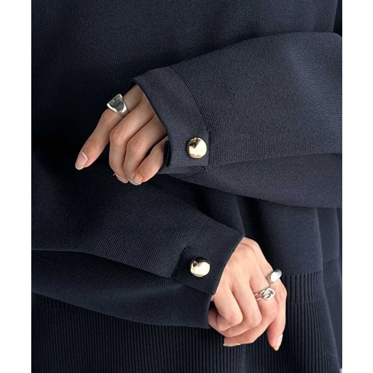 ゆったりなのに上品でキチンと見え。ミラノリブ袖先ゴールドボタンプルオーバー | Classical Elf  | 詳細画像51 