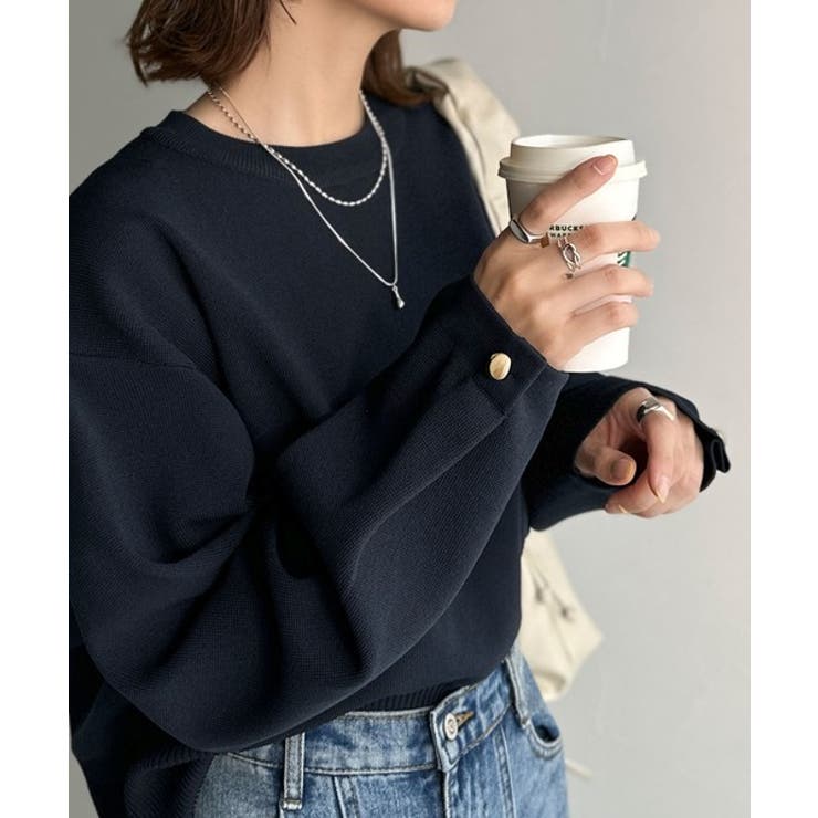 ネイビー | ゆったりなのに上品でキチンと見え。ミラノリブ袖先ゴールドボタンプルオーバー | Classical Elf 