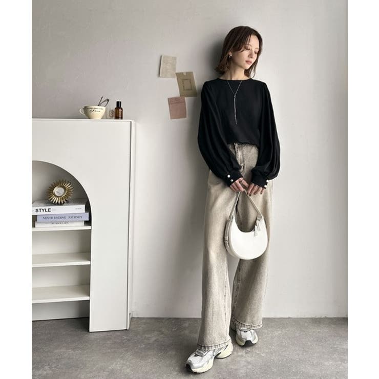 シルエットで差が付く、綺麗めスタイルの完成形◎袖先ボタンボリュームスリーブトップ… | Classical Elf  | 詳細画像17 