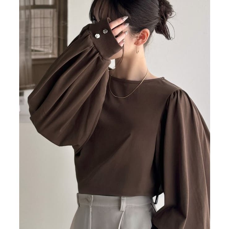 シルエットで差が付く、綺麗めスタイルの完成形◎袖先ボタンボリュームスリーブトップ… | Classical Elf  | 詳細画像26 