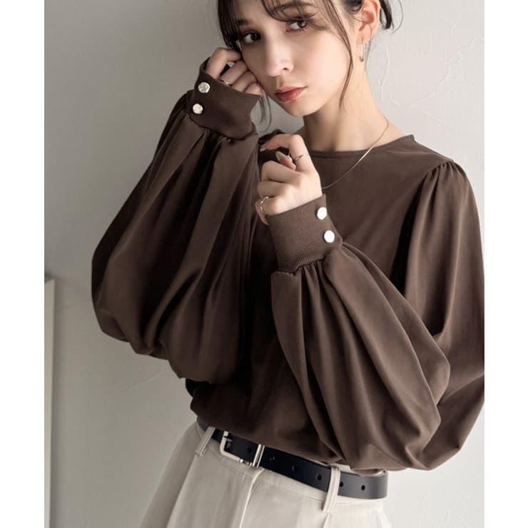 ブラウン | シルエットで差が付く、綺麗めスタイルの完成形◎袖先ボタンボリュームスリーブトップ… | Classical Elf 
