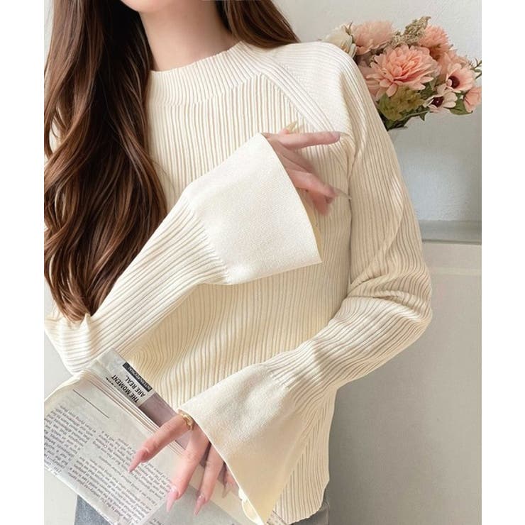 アイボリー | 袖にキュン♪大人女子の旬顔トップス。ランダムリブ袖フレアモックネックプルオーバー… | Classical Elf 
