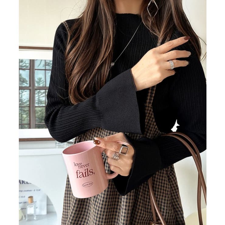 ブラック | 袖にキュン♪大人女子の旬顔トップス。ランダムリブ袖フレアモックネックプルオーバー… | Classical Elf 