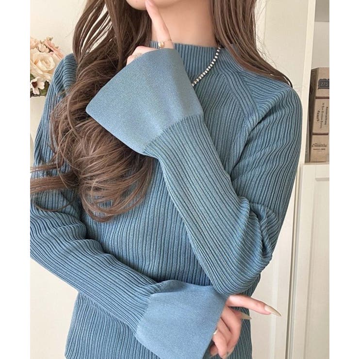 ブルー | 袖にキュン♪大人女子の旬顔トップス。ランダムリブ袖フレアモックネックプルオーバー… | Classical Elf 