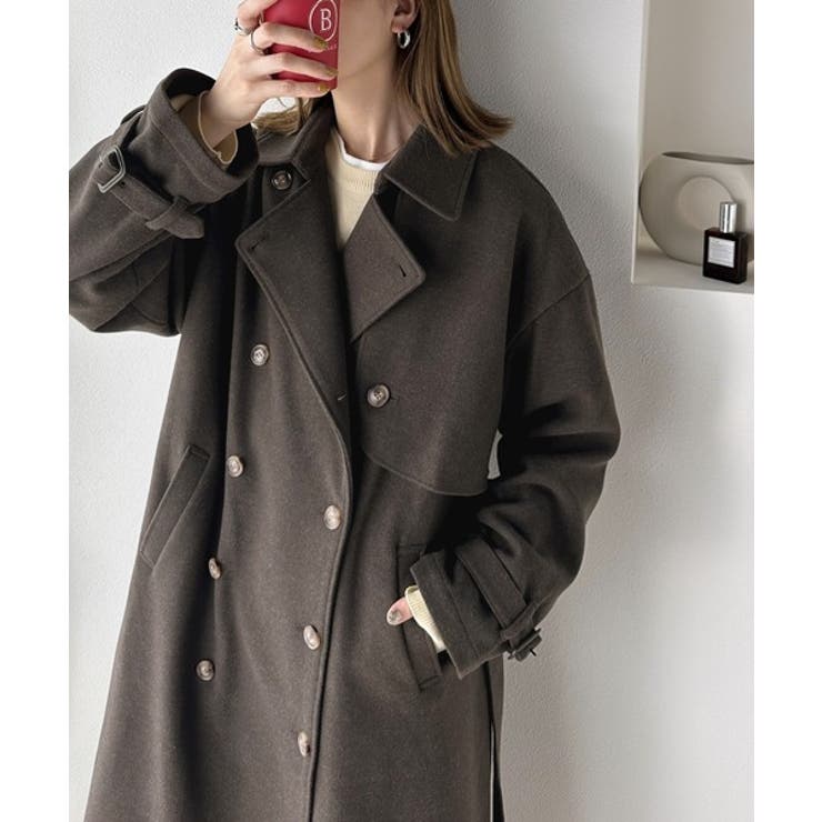 大人っぽく上品映え。軽い着心地のライトメルトンライクロングコート