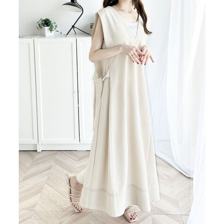 1枚でお洒落にキマる。前後2way麻調サイドリボンVネック