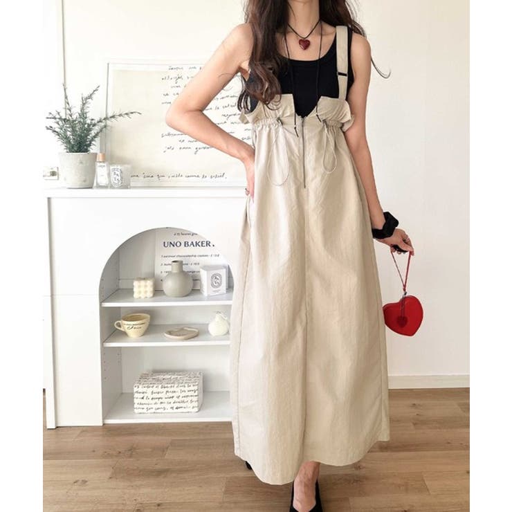 ツヤ感と品格を纏う、大人女性のミリタリースタイル。サスペンダーミリタリースカート | Classical Elf  | 詳細画像36 