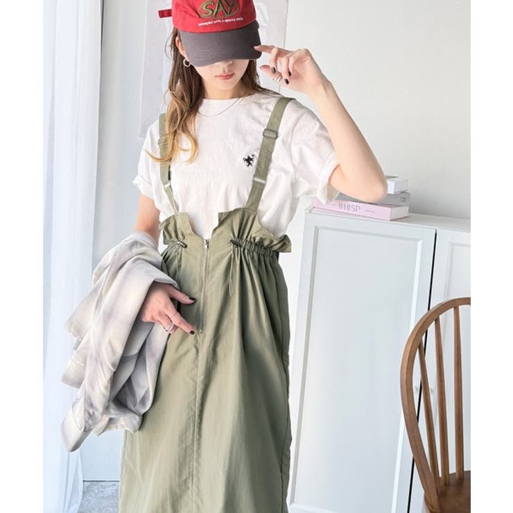 ツヤ感と品格を纏う、大人女性のミリタリースタイル。サスペンダーミリタリースカート | Classical Elf  | 詳細画像48 