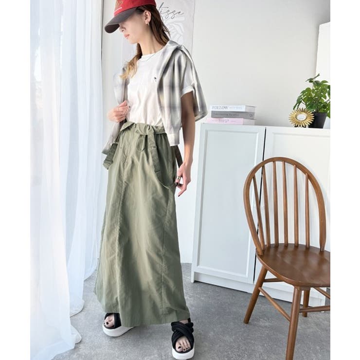 ツヤ感と品格を纏う、大人女性のミリタリースタイル。サスペンダーミリタリースカート | Classical Elf  | 詳細画像50 