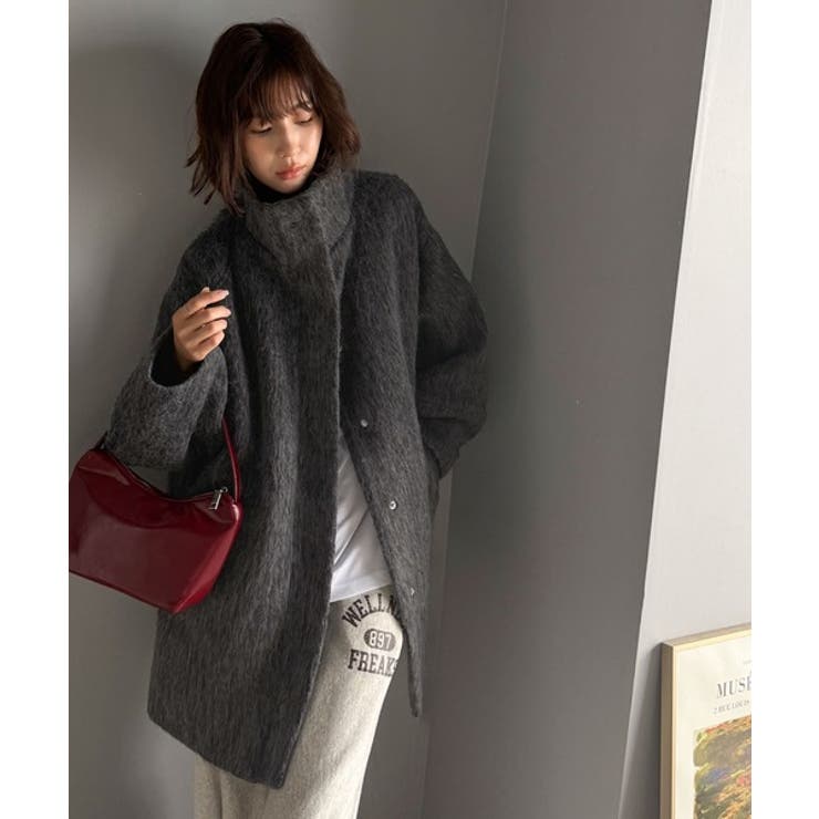 ベーシックとトレンドを両立。MIXシャギー比翼スタンドネックミドル丈