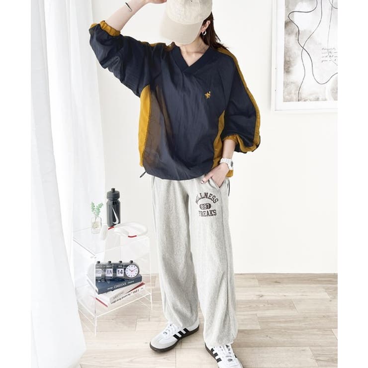 レトロ配色が今っぽ！胸刺繍配色シアー裾ドロストVネックプルオーバー | Classical Elf  | 詳細画像11 