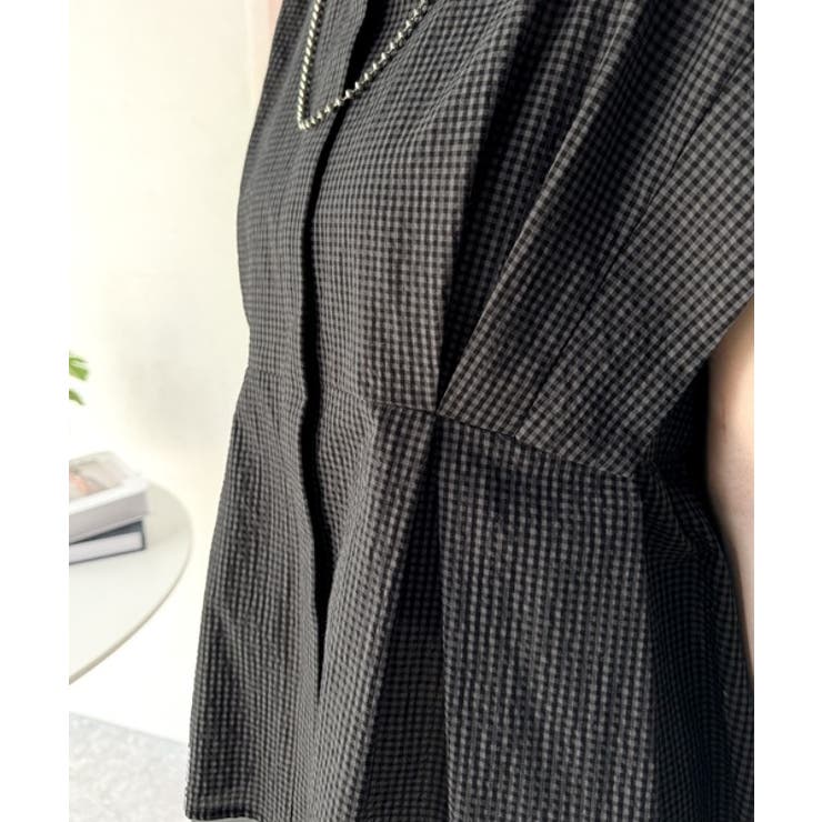 上品さとカジュアルのミックス。サッカー素材前後2wayバンドカラーウエストタック… | Classical Elf  | 詳細画像33 