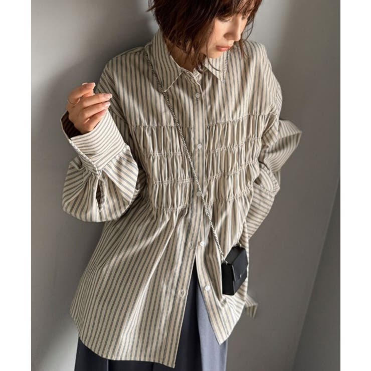 ベージュストライプ | 立体感を纏う。シャーリングビスチェ風ロングカフスビッグシャツ（長袖） | Classical Elf 