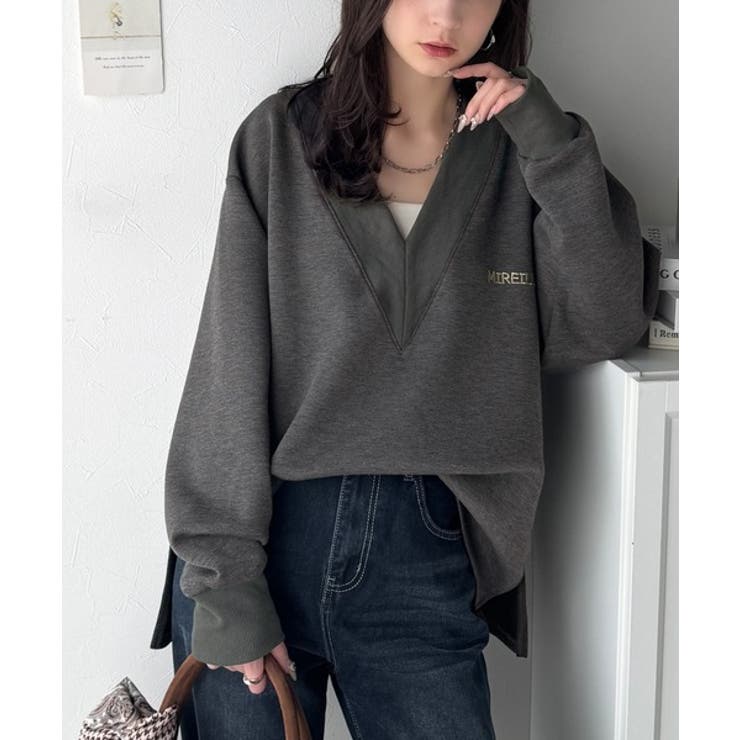 抜け感と上品さを両立。深めのネックで小顔見え♪ 胸刺繍Vネックダンボールニットト… | Classical Elf  | 詳細画像10 