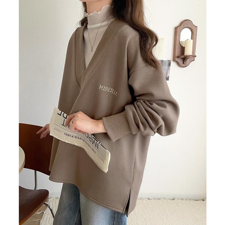 抜け感と上品さを両立。深めのネックで小顔見え♪ 胸刺繍Vネックダンボールニットト… | Classical Elf  | 詳細画像19 