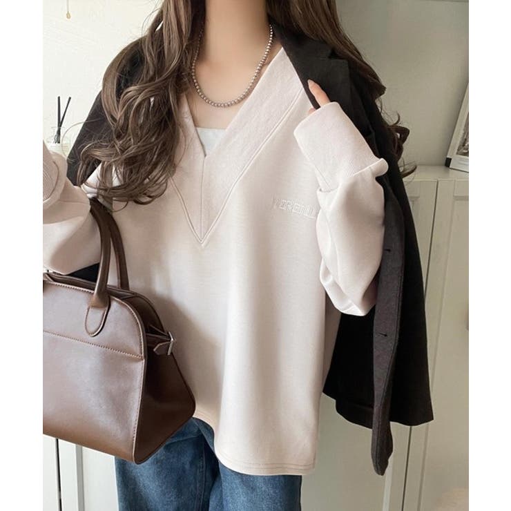 抜け感と上品さを両立。深めのネックで小顔見え♪ 胸刺繍Vネックダンボールニットト… | Classical Elf  | 詳細画像30 