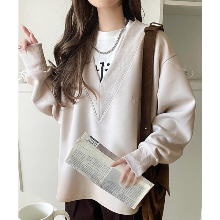 抜け感と上品さを両立。深めのネックで小顔見え♪ 胸刺繍Vネックダンボールニットト… | Classical Elf  | 詳細画像32 