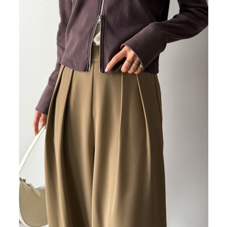 リラックス感ときちんと感を両立。上品見えするとろみ素材2タックスラックスパンツ | Classical Elf  | 詳細画像20 