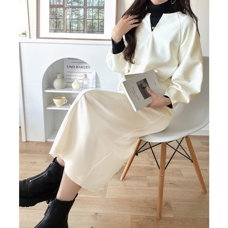 清楚にフェミニン、品よく抜け感。ランタンスリーブキーネックワンピース（ロング丈） | Classical Elf  | 詳細画像9 