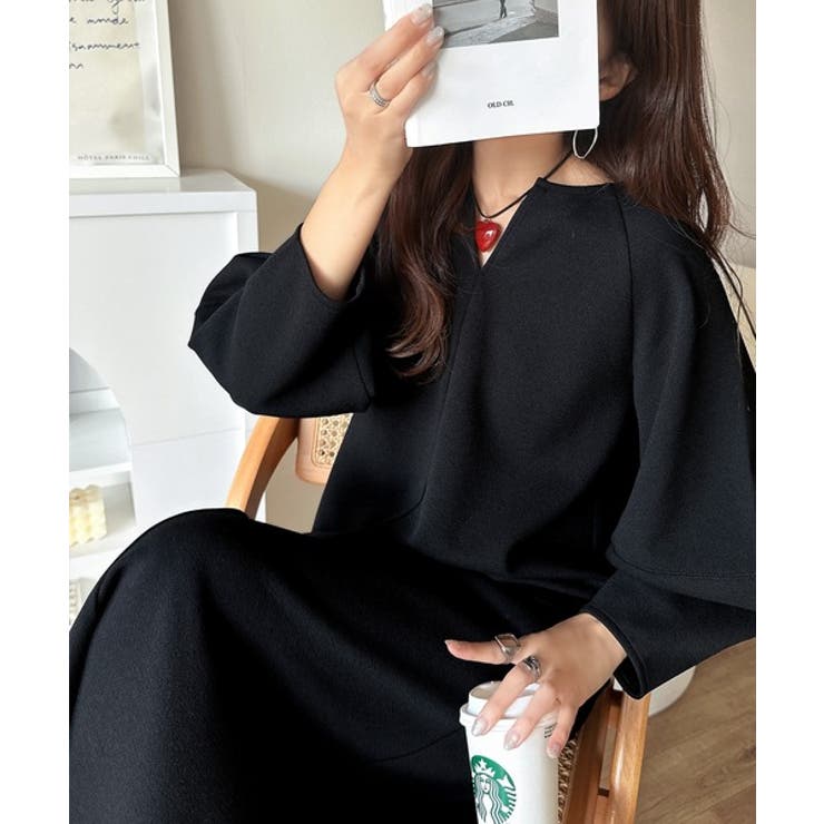 清楚にフェミニン、品よく抜け感。ランタンスリーブキーネックワンピース（ロング丈） | Classical Elf  | 詳細画像15 