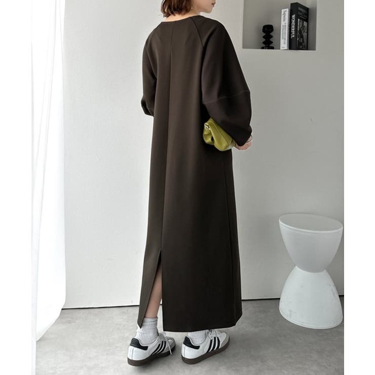 清楚にフェミニン、品よく抜け感。ランタンスリーブキーネックワンピース（ロング丈） | Classical Elf  | 詳細画像23 