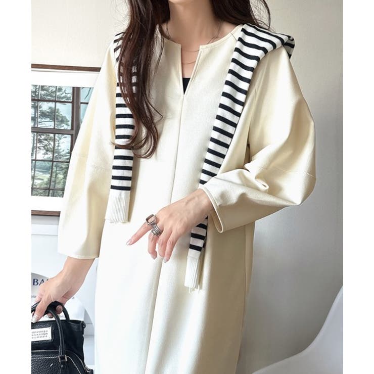 清楚にフェミニン、品よく抜け感。ランタンスリーブキーネックワンピース（ロング丈） | Classical Elf  | 詳細画像4 