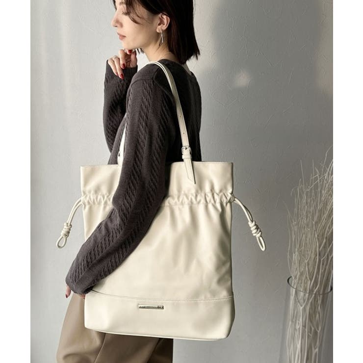 アイボリー | きゅっと絞って可愛さ◎フェイクレザービッグトートバッグ | Classical Elf 