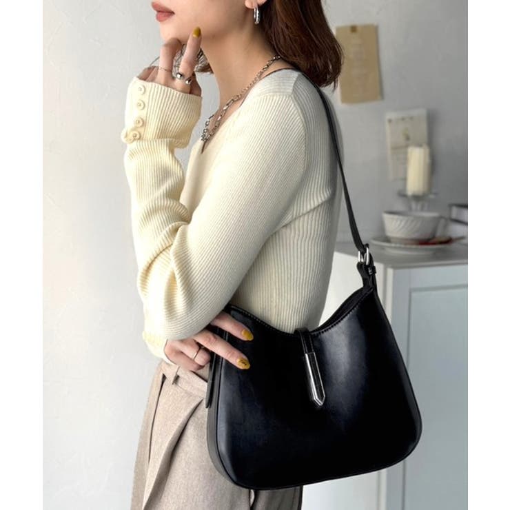 ブラック | 大人の余裕を魅せる。スウェードライクメタルパーツワンハンドルバッグ | Classical Elf 