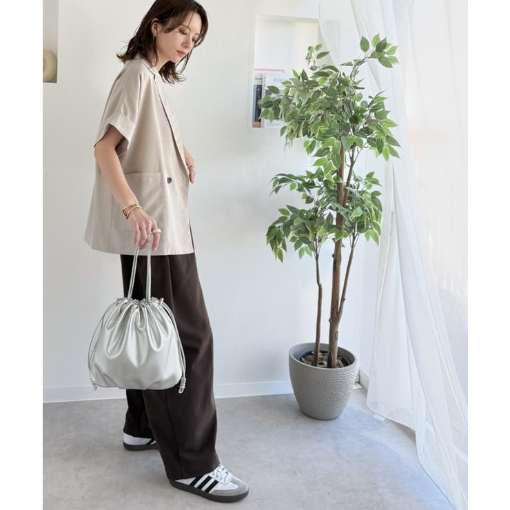 可愛く映えて、頼れる相棒。ソフトレザーマルチウェイ巾着ラウンドバッグ | Classical Elf  | 詳細画像11 