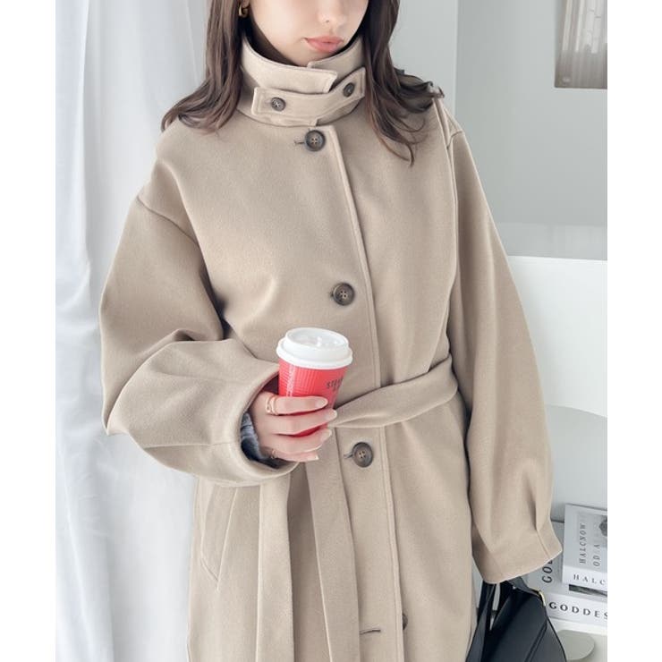 ラフに羽織るだけで今っぽく。ニットモッサライト スタンドカラー