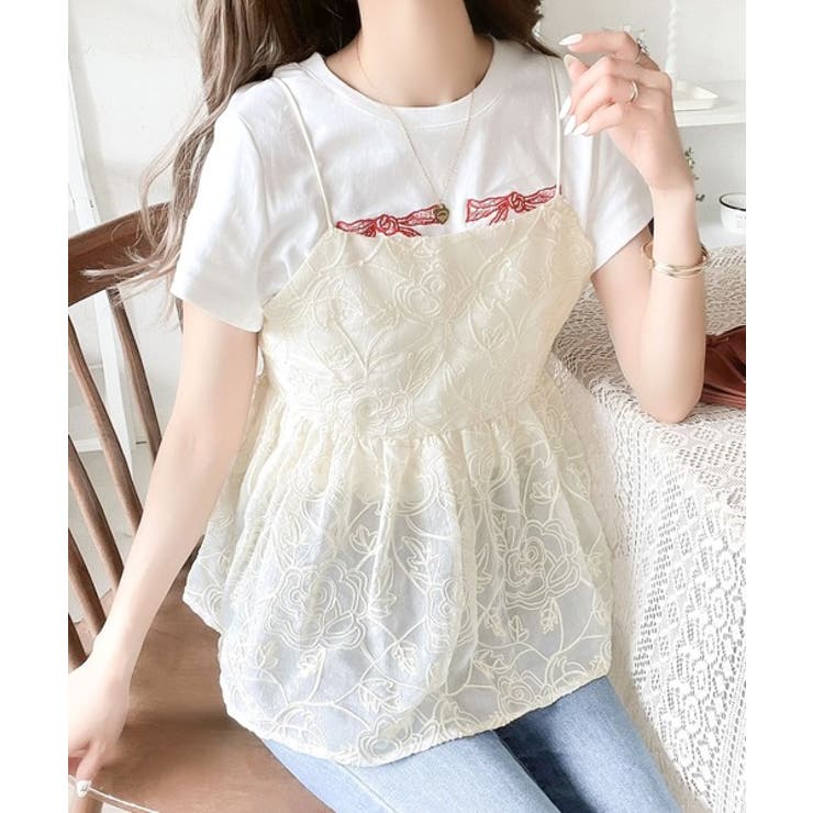 大人のレイヤードスタイル。シアー花柄刺繍オーバーキャミ