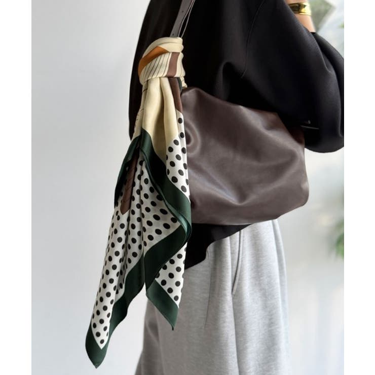 上品カワイイ♪90cm×90cmパネル柄シルクライク大判スカーフ | Classical Elf  | 詳細画像19 