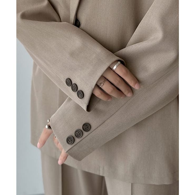 きちんと感とリラックス感を両立。ゆるシルエット、テーラードジャケット | Classical Elf  | 詳細画像31 
