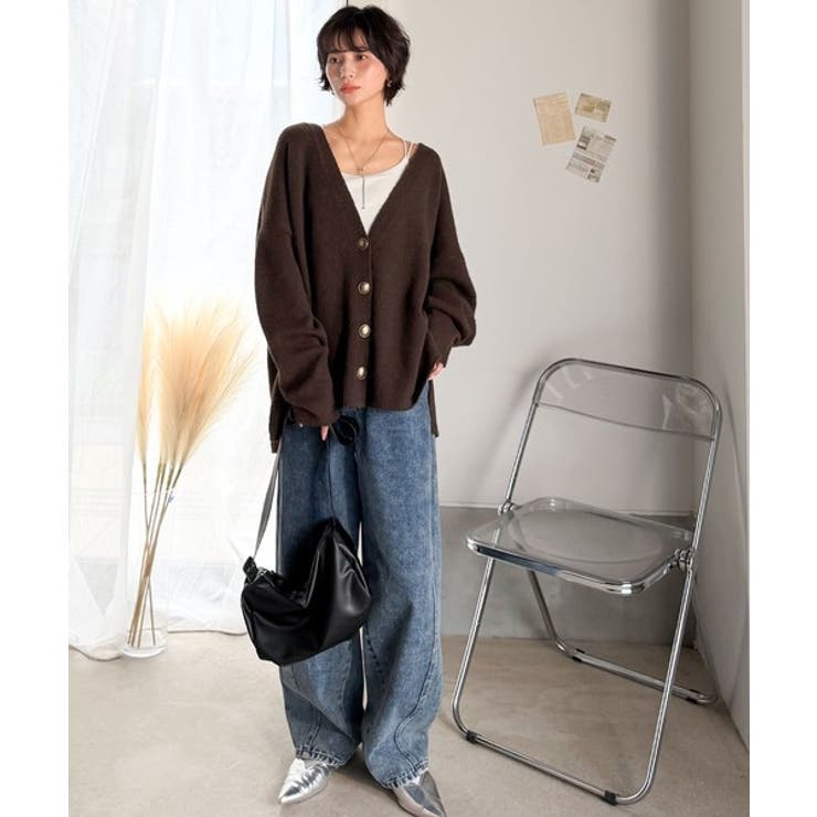 ふんわり包み込む暖かさで、冬の定番に。ゴールドボタン使いオーバーサイズVネックニ… | Classical Elf  | 詳細画像15 