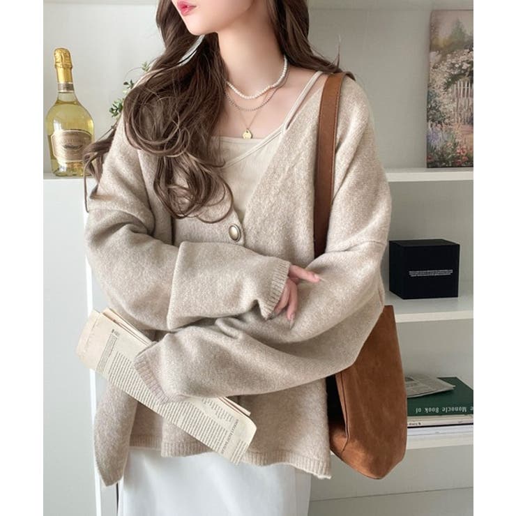 ふんわり包み込む暖かさで、冬の定番に。ゴールドボタン使いオーバーサイズVネックニ… | Classical Elf  | 詳細画像20 