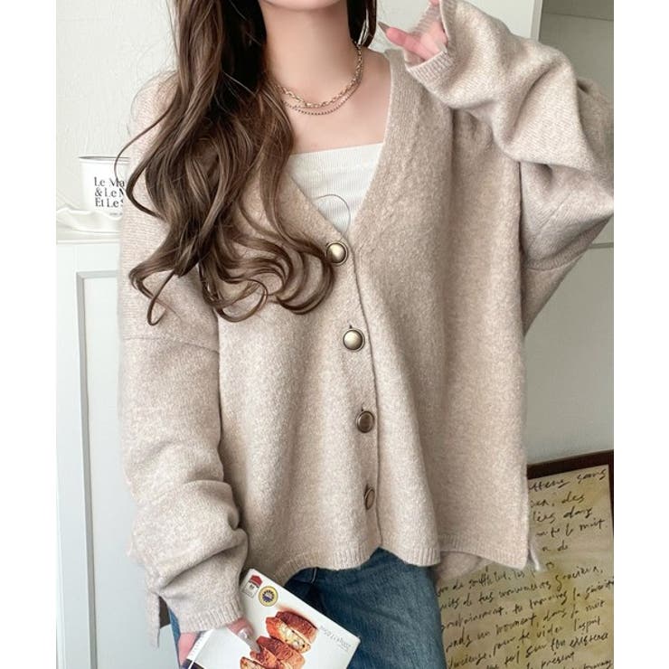 ふんわり包み込む暖かさで、冬の定番に。ゴールドボタン使いオーバーサイズVネックニ… | Classical Elf  | 詳細画像23 