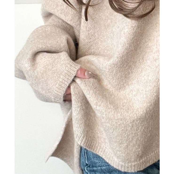 ふんわり包み込む暖かさで、冬の定番に。ゴールドボタン使いオーバーサイズVネックニ… | Classical Elf  | 詳細画像26 