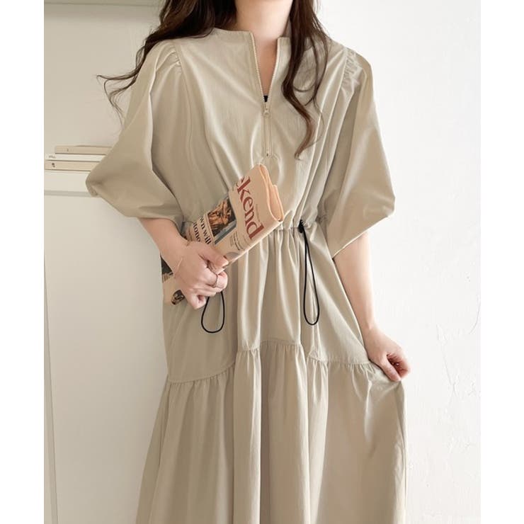 ベージュ | 旬の素材&デザイン。大人の前後2way ハーフジップドロストティアードワンピース | Classical Elf 