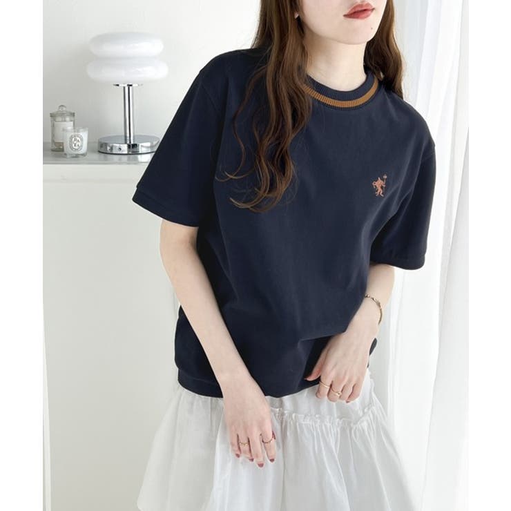 レトロ配色が可愛い。綿100%、編立リブワンポイント刺繍鹿の子T