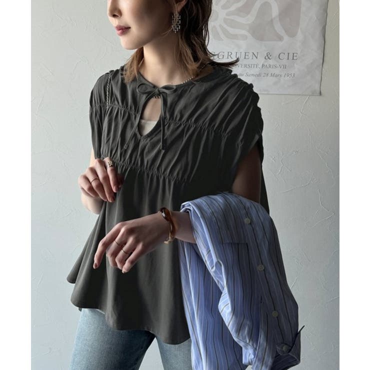 着るだけでオシャレ度ワンランクアップ。綿100％シルケット加工シャーリングトップ… | Classical Elf  | 詳細画像16 