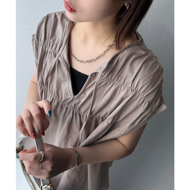 着るだけでオシャレ度ワンランクアップ。綿100％シルケット加工シャーリングトップ… | Classical Elf  | 詳細画像30 