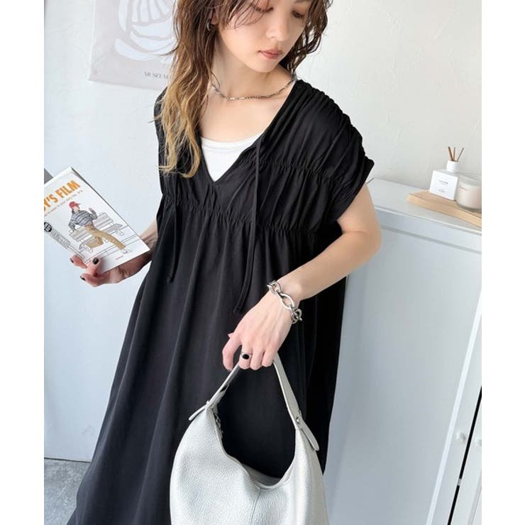 旬の素材&デザイン。大人の前後2WAYシルケット加工シャーリングフレアワンピース… | Classical Elf  | 詳細画像3 