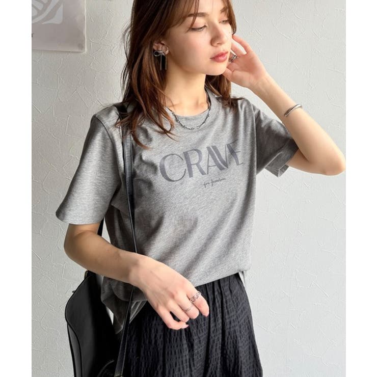 垢抜けた大人カジュアル。オーガニックコットン100％フロッキーロゴプリントTシャ… | Classical Elf  | 詳細画像17 