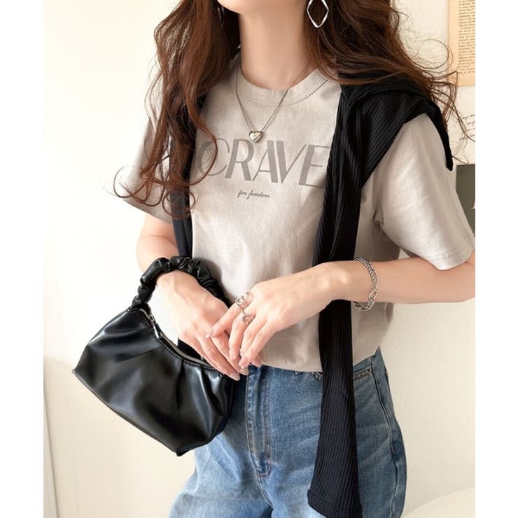 垢抜けた大人カジュアル。オーガニックコットン100％フロッキーロゴプリントTシャ… | Classical Elf  | 詳細画像32 