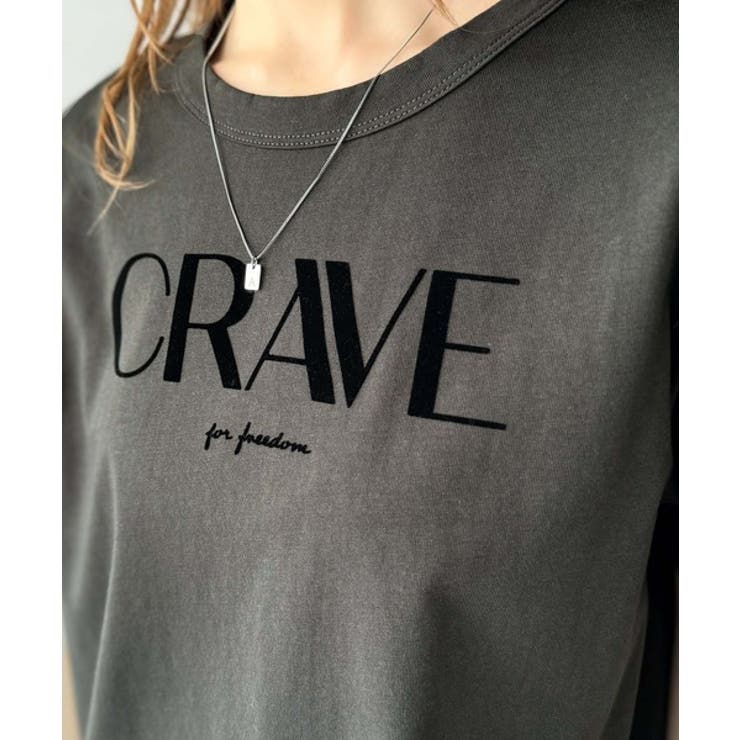 垢抜けた大人カジュアル。オーガニックコットン100％フロッキーロゴプリントTシャ… | Classical Elf  | 詳細画像44 