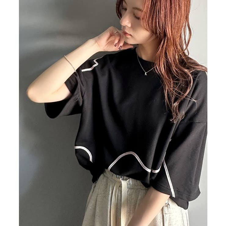 立体感のある刺繍がトレンドムード。paeanバック ウェーブコード