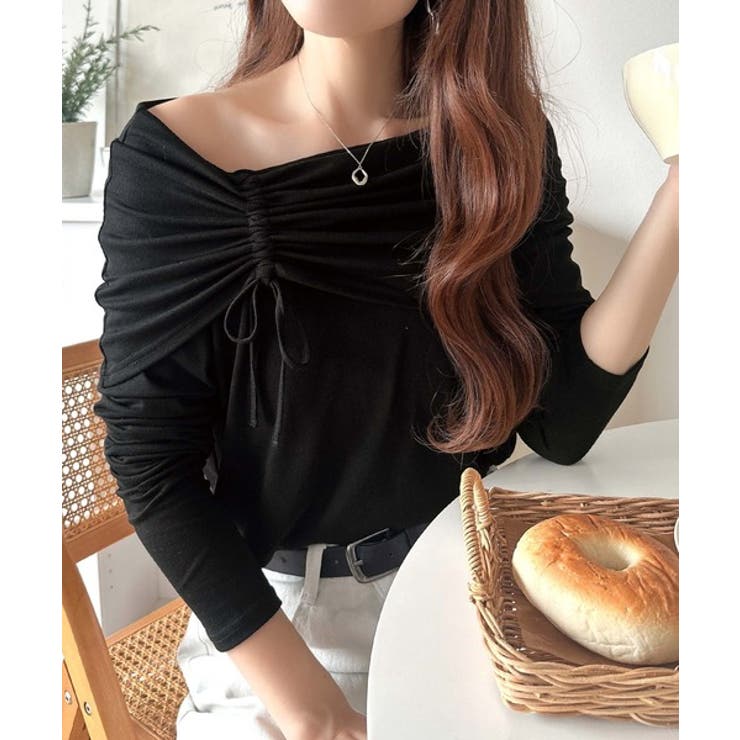 程よい肌見せ、ヘルシースタイル。オフショルリボンカットプルオーバー（長袖） | Classical Elf  | 詳細画像1 