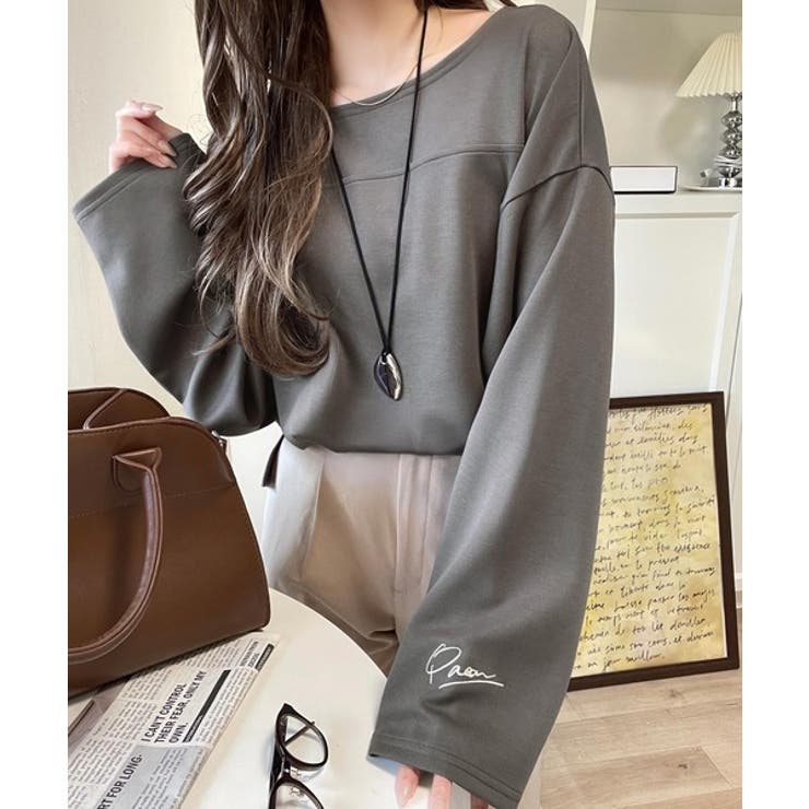 チャコール | 滑らか＆艶やか。ダンボールボートネック袖刺繍ロンT（長袖） | Classical Elf 