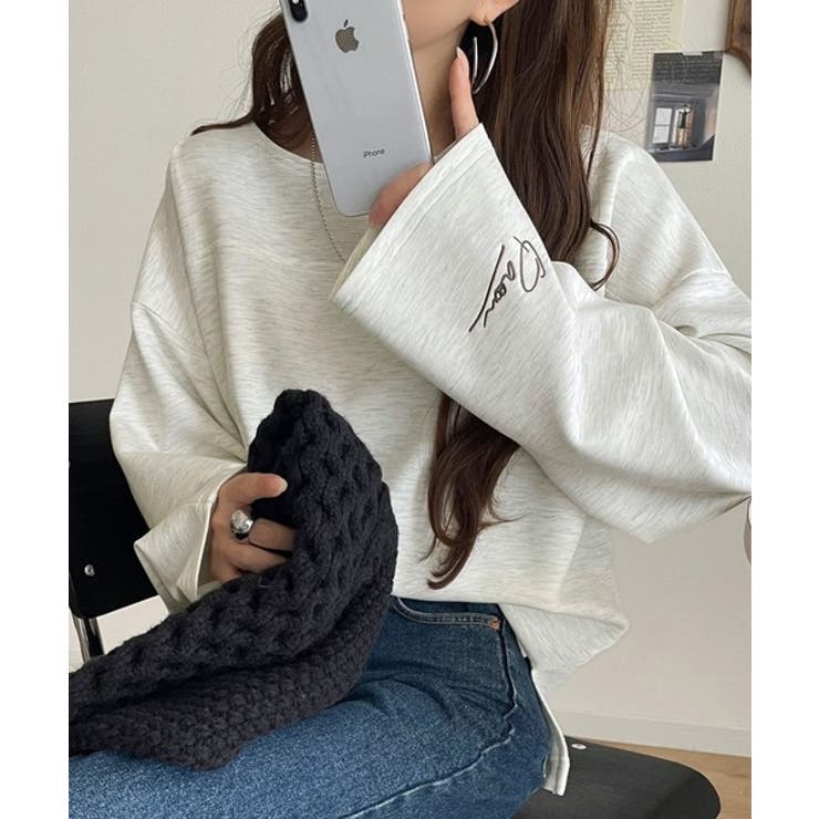 オートミール | 滑らか＆艶やか。ダンボールボートネック袖刺繍ロンT（長袖） | Classical Elf 