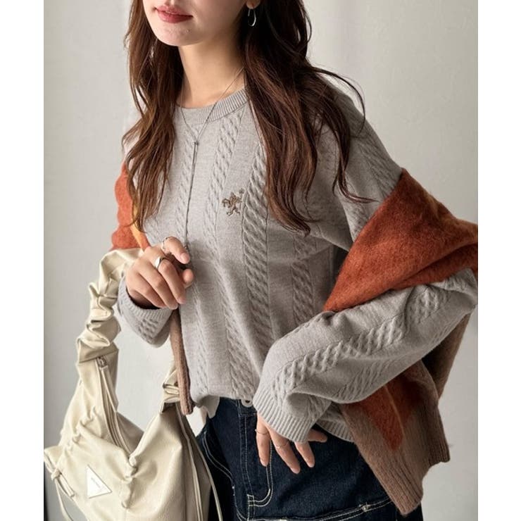 大人のためのコンパクトニット。胸刺繍ショート丈ケーブル編みニット（長袖） | Classical Elf  | 詳細画像24 